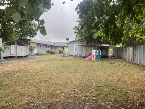 1345 S Ivy St, Cornelius, OR 97113
