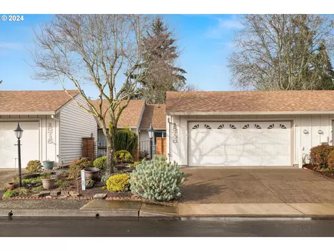 15705 SW Oakhill Ln, Portland, OR 97224