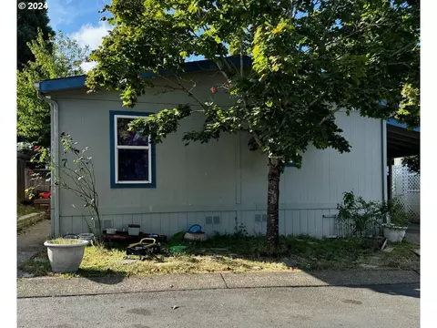 23077 SW Main St #7, Sherwood, OR 97140