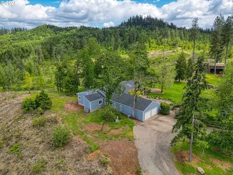 30316 Fox Hollow Rd, Eugene, OR 97405