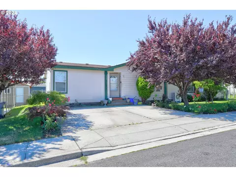 932 Floral St, The Dalles, OR 97058