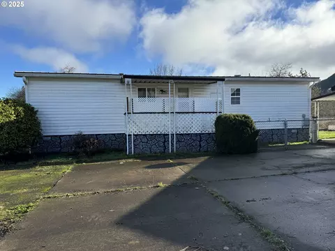 3539 Juniper St, Sweet Home, OR 97386