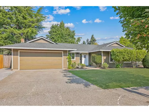 21172 SW Iroquois Dr, Tualatin, OR 97062