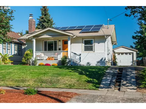 6949 NE Stanton St, Portland, OR 97213