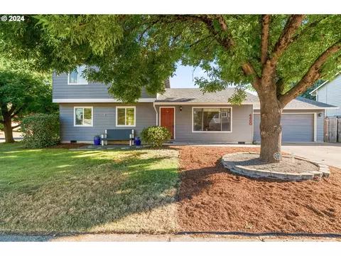 4450 SE Meadowcrest Ct, Milwaukie, OR 97222