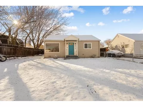 672 E Hurlburt Ave, Hermiston, OR 97838