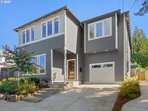 6226 SE Cesar E Chavez Blvd #A, Portland, OR 97202