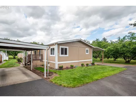 27645 Snyder Rd # 55, Junction City, OR 97448