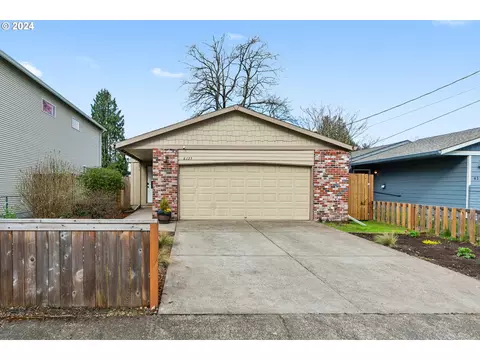 6135 SE 90th Ave, Portland, OR 97266