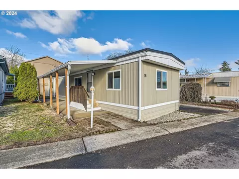7227 SE Flavel St #38, Portland, OR 97206