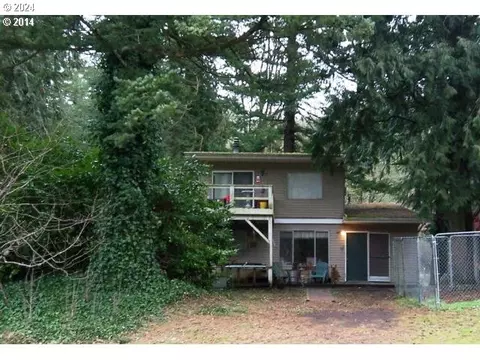 2051 E Hist Columbia River Hwy, Troutdale, OR 97060