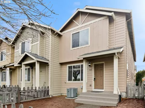 1068 W Hist Columbia River Hwy, Troutdale, OR 97060