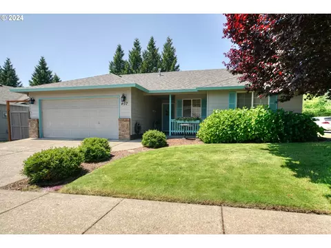 407 NW Country Ct, Mcminnville, OR 97128