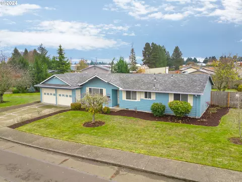 1710 NE 18th St, Mcminnville, OR 97128