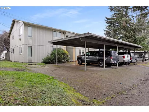 5495 A St, Springfield, OR 97478