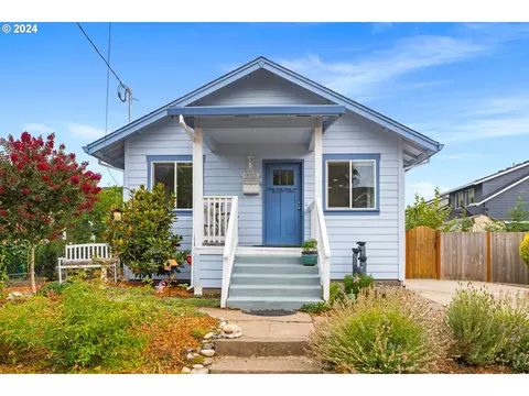 8025 N Hudson St, Portland, OR 97203