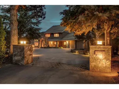 865 Foxley Rd, Hood River, OR 97031
