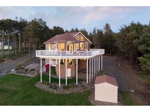 124 NE 113th St, Newport, OR 97365