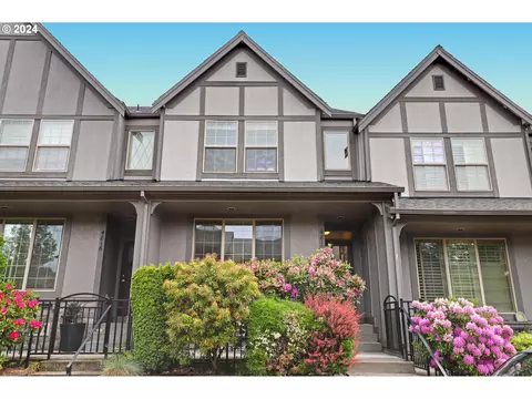 4812 NW Vincola Ter, Portland, OR 97229