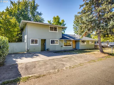 16911 SE Berghammer St, Milwaukie, OR 97267
