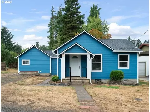 617 SW Cedar Ln, Willamina, OR 97396