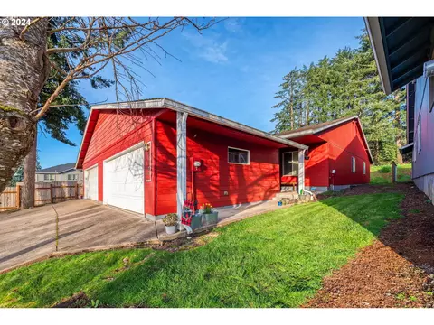 2104 Wilson Ct, Cottage Grove, OR 97424