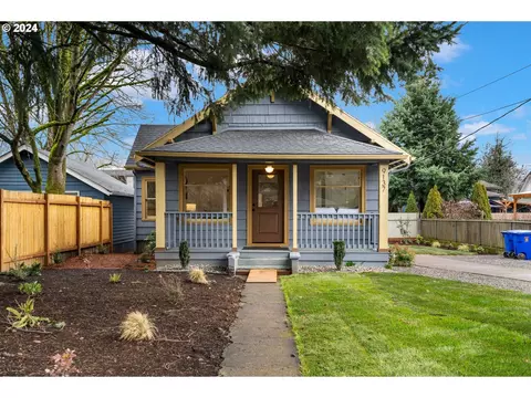 9137 N Ivanhoe St, Portland, OR 97203