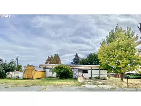 350 4th St, Baker City, OR 97814