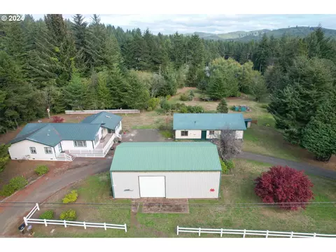 69549 Wildwood Rd, North Bend, OR 97459
