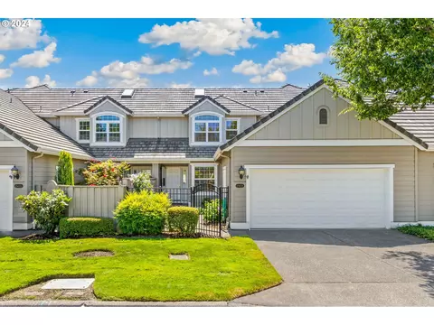 15634 NW Clubhouse Dr, Portland, OR 97229