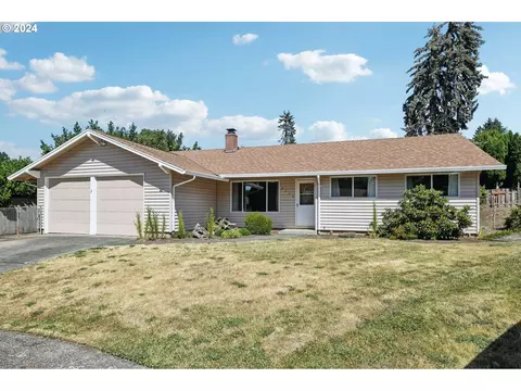 8670 SW Comanche Way, Tualatin, OR 97062