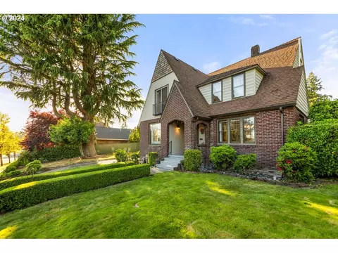 410 W 36th St, Vancouver, WA 98660