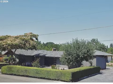 6693 SE Furnberg St, Milwaukie, OR 97222