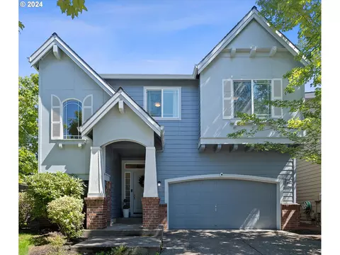 438 N Oak Leaf St, Newberg, OR 97132