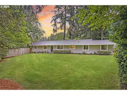 19251 Indian Creek Ave, Lake Oswego, OR 97035