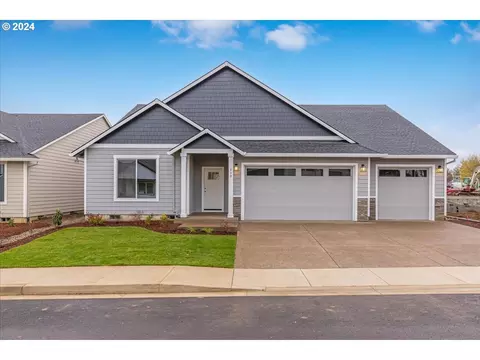 410 S Cedar St, Yamhill, OR 97148
