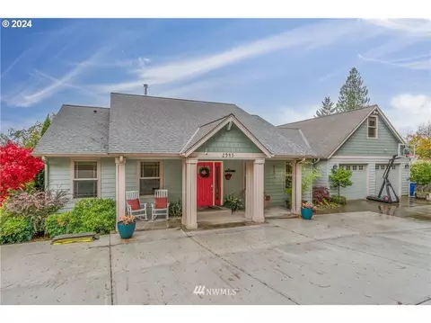 2945 Melrose Ln, Kelso, WA 98626