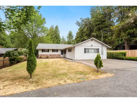 6015 SE Willow Ln, Milwaukie, OR 97267