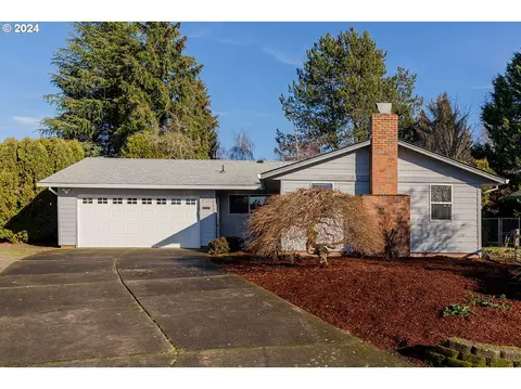 272 NE Waco Ct, Hillsboro, OR 97124