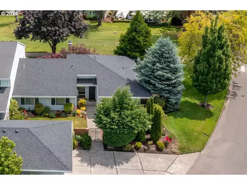 32540 SW Arbor Lake Dr, Wilsonville, OR 97070