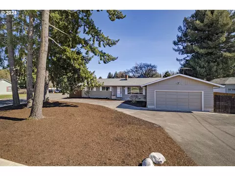 3320 NE Jackson School Rd, Hillsboro, OR 97124