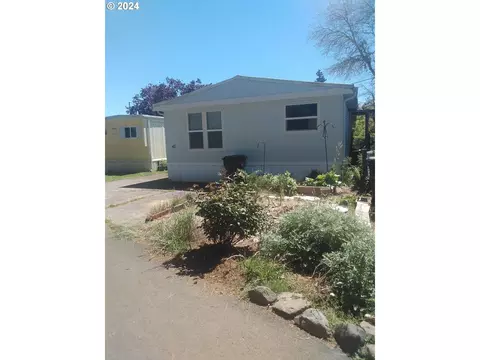 87911 Territorial Rd, Veneta, OR 97487