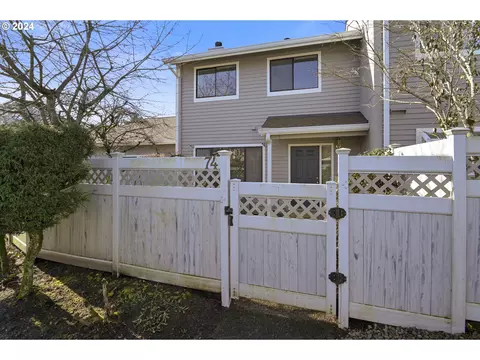 28687 SW Roger Blvd #74, Wilsonville, OR 97070