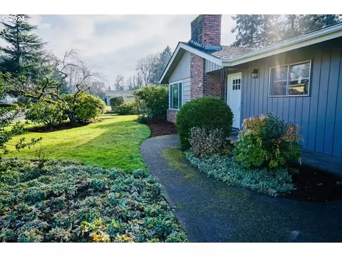 520 Lantana Ave, Eugene, OR 97404