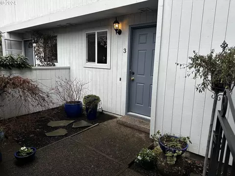 3323 Jackson St # 3, Albany, OR 97322