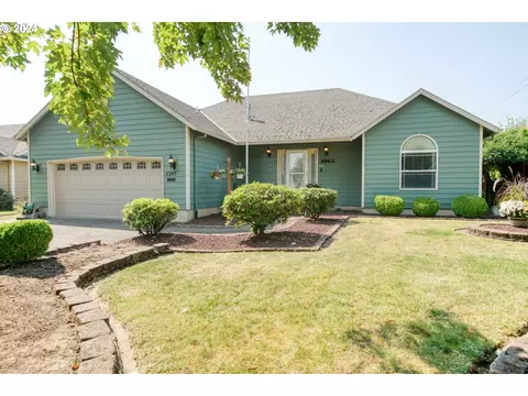 2393 NW Shadden Dr, Mcminnville, OR 97128