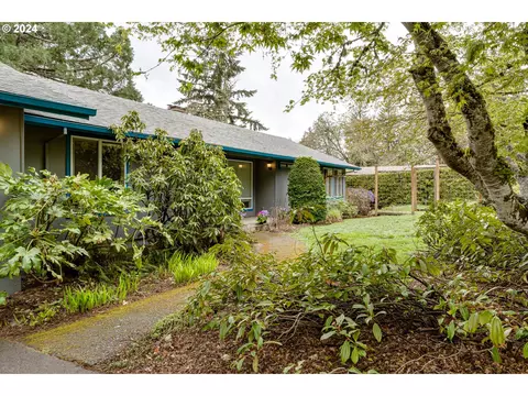 1870 W 34th Ave, Eugene, OR 97405