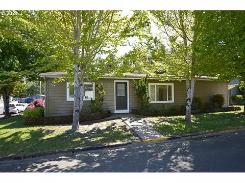 11674 Lark Ct, Aurora, OR 97002