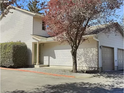 12028 SE Bush St #B, Portland, OR 97266
