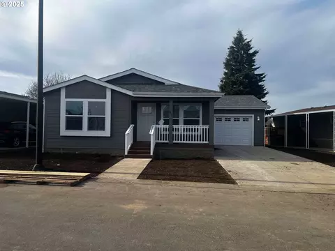 4155 NE Three Mile Ln #41, Mcminnville, OR 97128